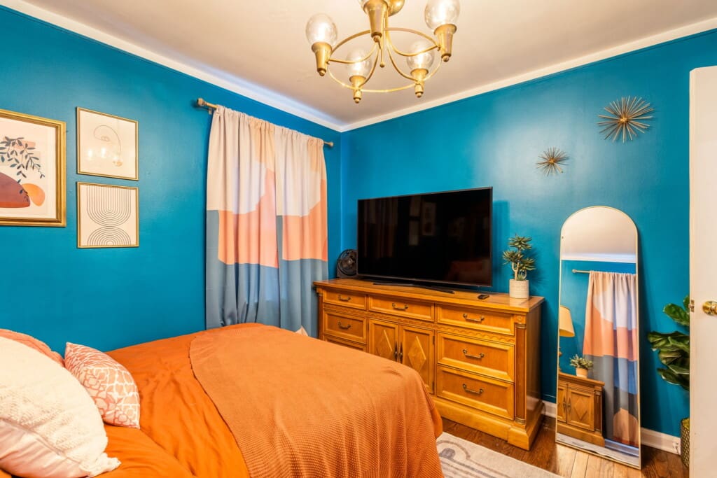 2 Queen Bedroom